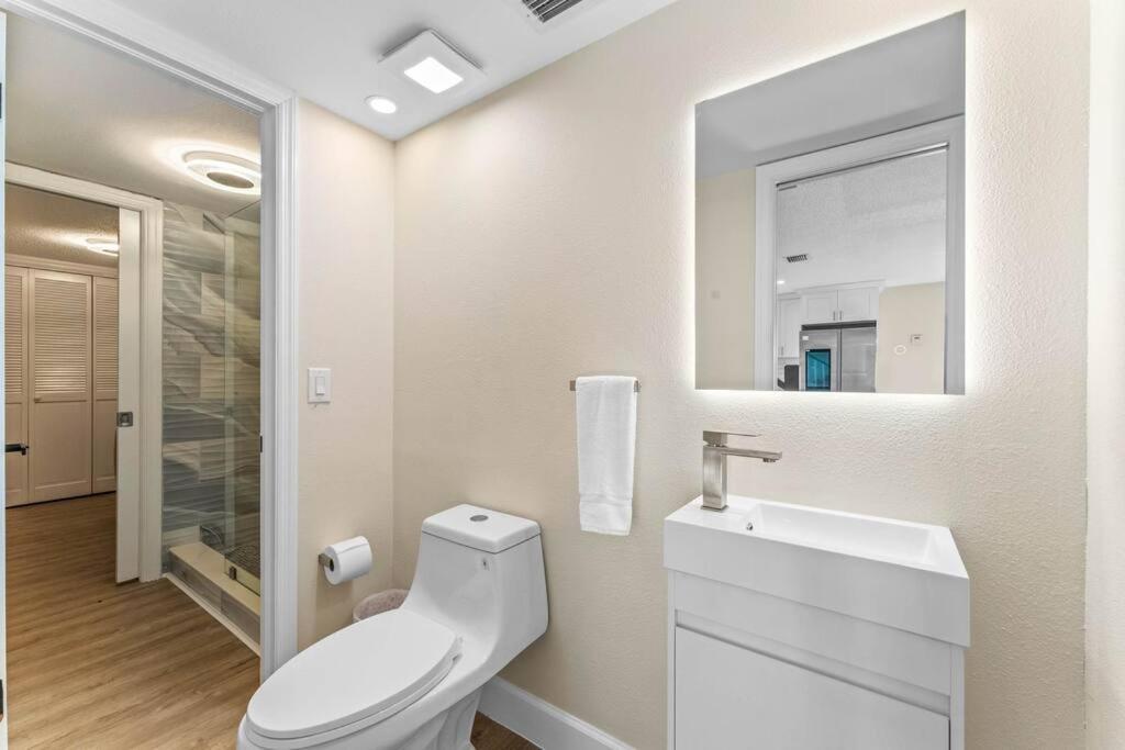 Luxury House On The Near Universal Studious Villa Orlando